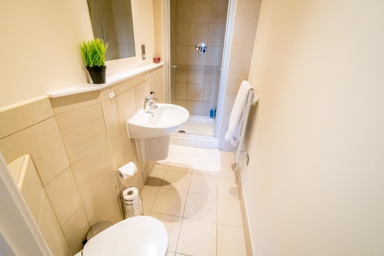 Spacious City 2 Bed, 2 Bath, Free Parking & Wifi Sheffield Eksteriør bilde