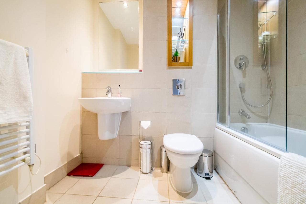Spacious City 2 Bed, 2 Bath, Free Parking & Wifi Sheffield Eksteriør bilde