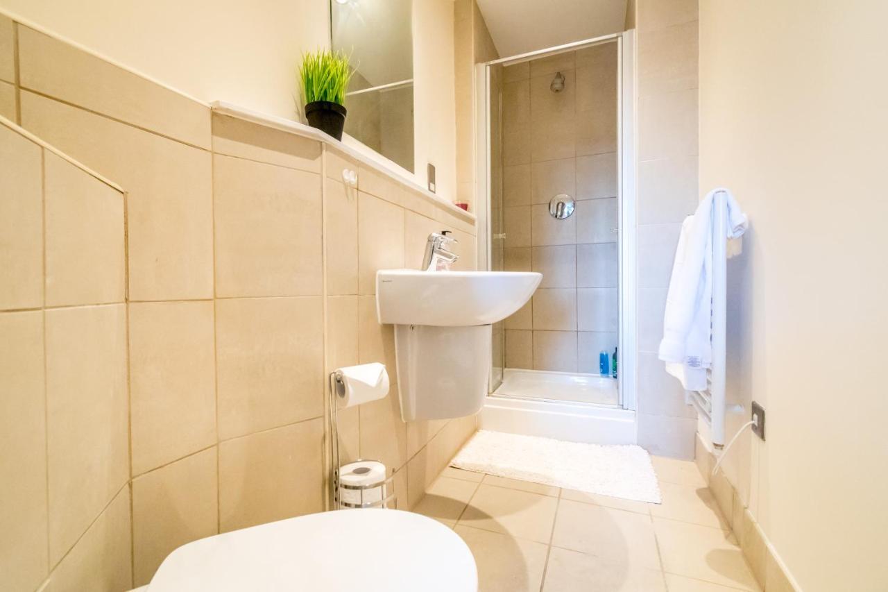 Spacious City 2 Bed, 2 Bath, Free Parking & Wifi Sheffield Eksteriør bilde